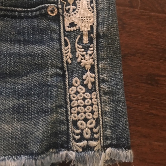 AMERICAN EAGLE SHORTIE SHORTS - Picture 3 of 6